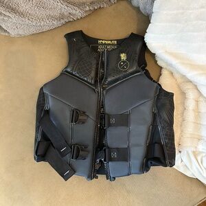 Women’s Life Vest